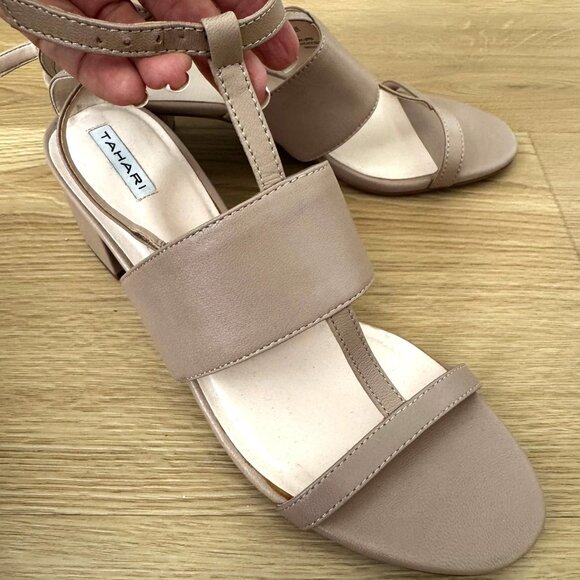 Tahari GeeGee Nude Block Heel Sandals 2" Comfort Strap Sz 9.5 NEW - Picture 5 of 7
